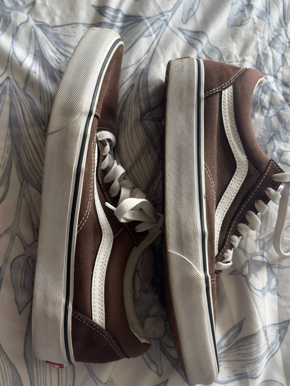 Vans Size 10M Brown Canvas Old Skool Sneakers with White Stripe